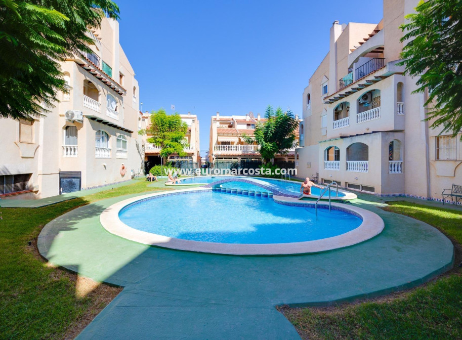 Objekte zum Wiederverkauf - Wohnung - Torrevieja - TORREVIEJA