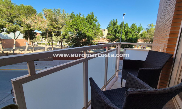 Venta - Apartamento / piso - Los Montesinos - Pueblo 8