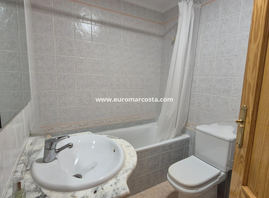 Venta - Apartamento / piso - Los Montesinos - Pueblo 8
