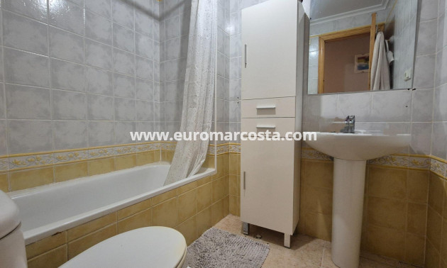 Venta - Apartamento / piso - Los Montesinos - Pueblo 8