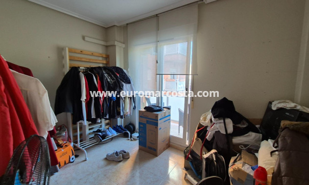 Venta - Apartamento / piso - Los Montesinos - Pueblo 8