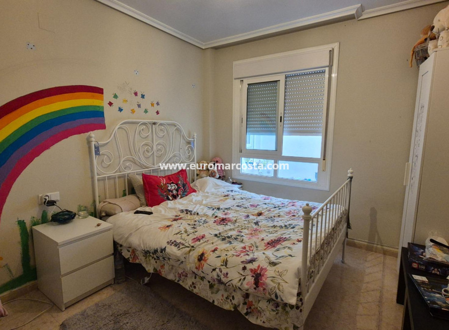 Venta - Apartamento / piso - Los Montesinos - Pueblo 8