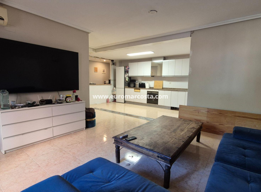 Venta - Apartamento / piso - Los Montesinos - Pueblo 8