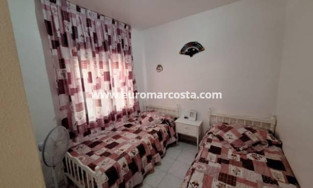 Objekte zum Wiederverkauf - Bungalow - Torrevieja - TORREVIEJA