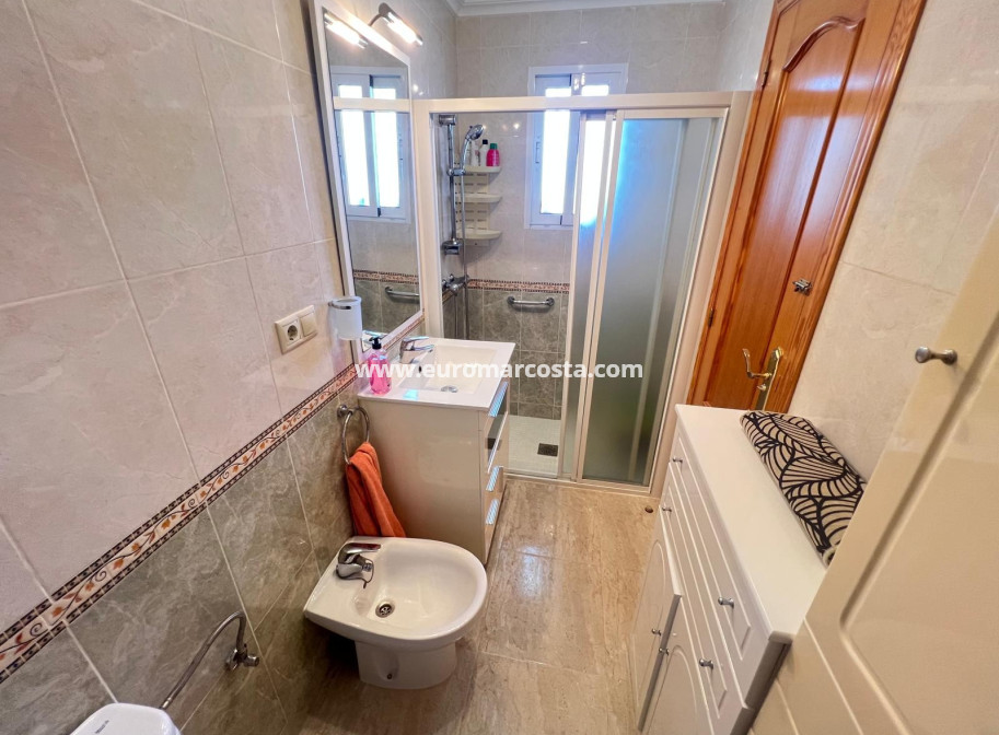 Venta - Apartamento / piso - Torrevieja - La Mata