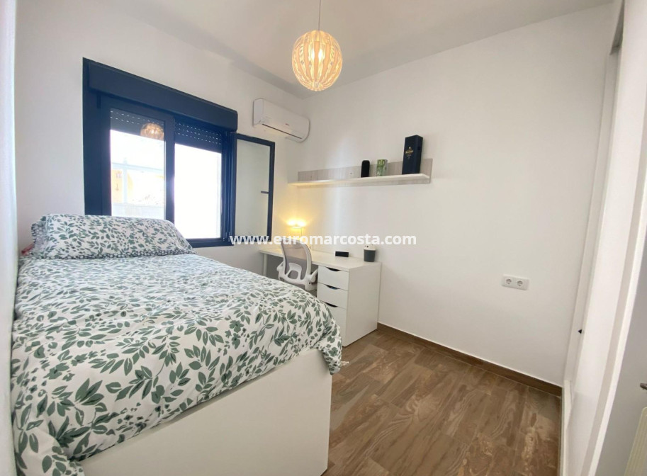 Objekte zum Wiederverkauf - Haus - Orihuela Costa