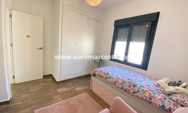 Objekte zum Wiederverkauf - Haus - Orihuela Costa