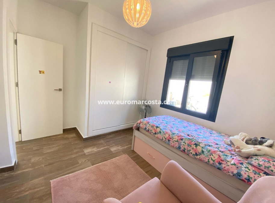 Objekte zum Wiederverkauf - Haus - Orihuela Costa