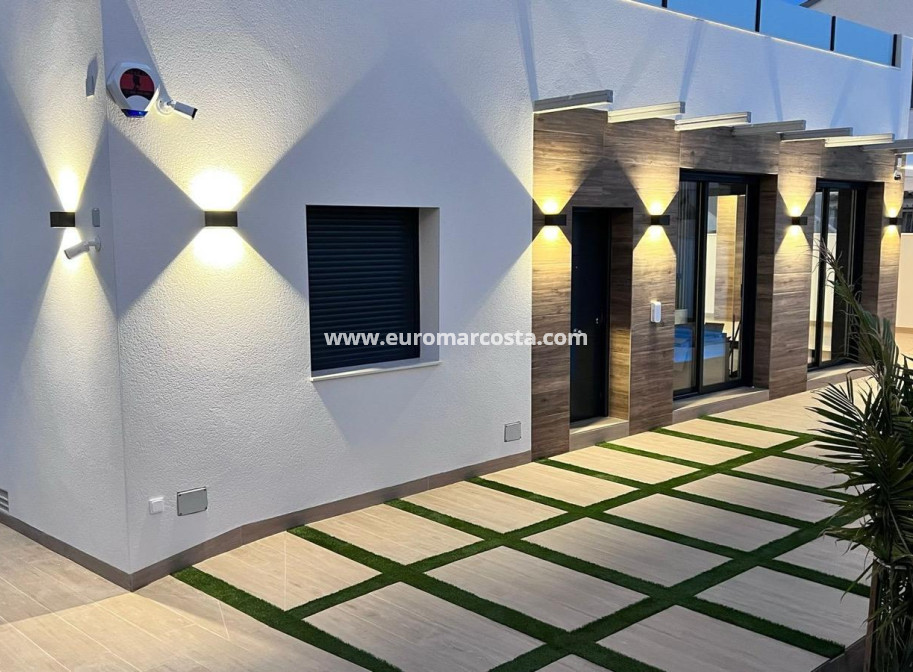 Objekte zum Wiederverkauf - Haus - Orihuela Costa