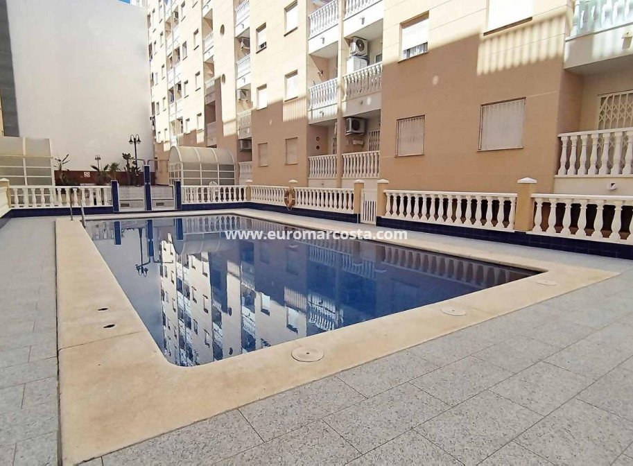 Objekte zum Wiederverkauf - Wohnung - Torrevieja - TORREVIEJA