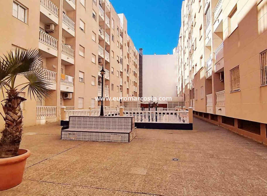Objekte zum Wiederverkauf - Wohnung - Torrevieja - TORREVIEJA