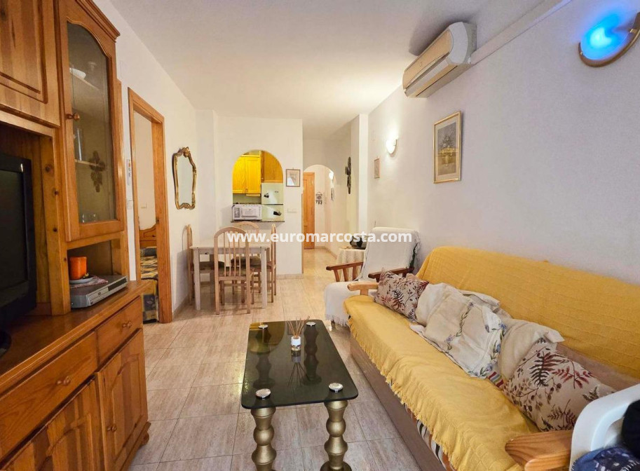 Objekte zum Wiederverkauf - Wohnung - Torrevieja - TORREVIEJA