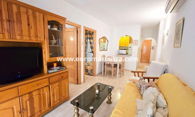 Objekte zum Wiederverkauf - Wohnung - Torrevieja - TORREVIEJA