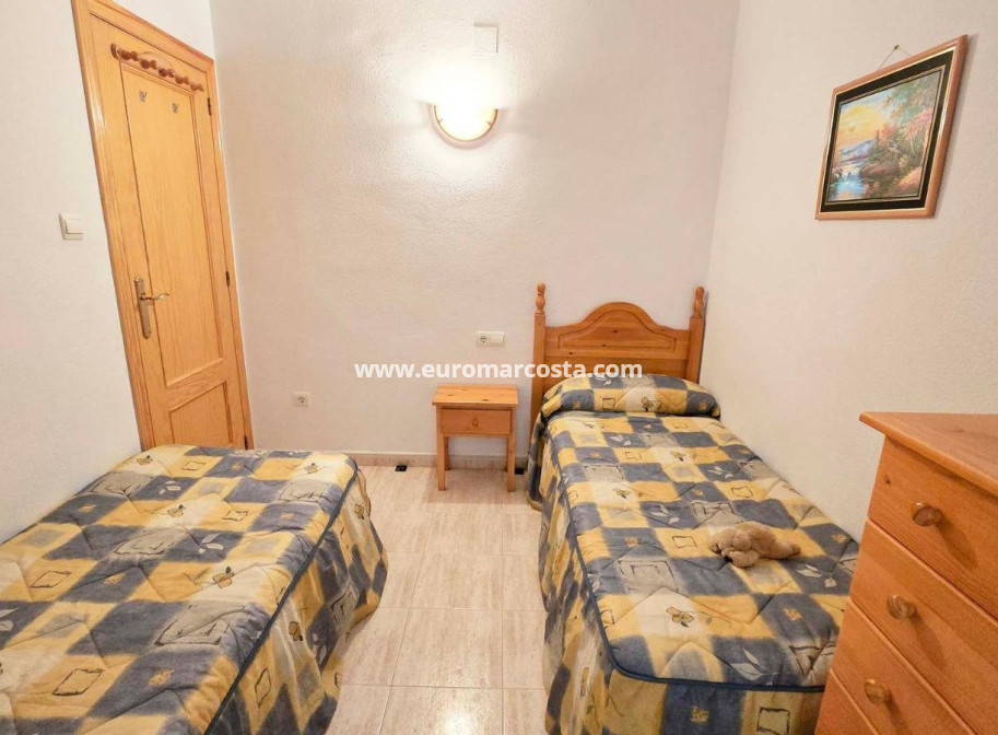 Objekte zum Wiederverkauf - Wohnung - Torrevieja - TORREVIEJA