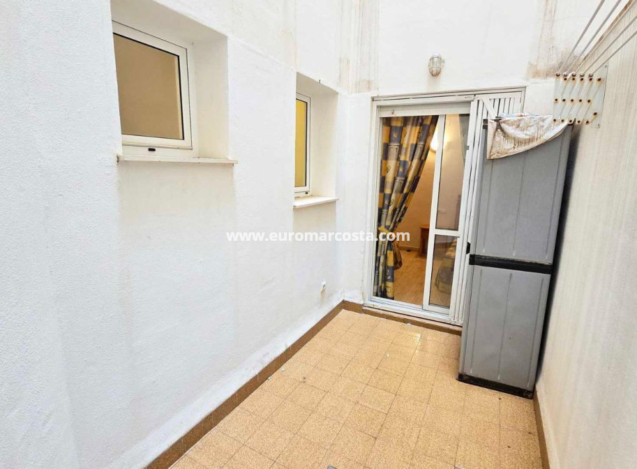Objekte zum Wiederverkauf - Wohnung - Torrevieja - TORREVIEJA