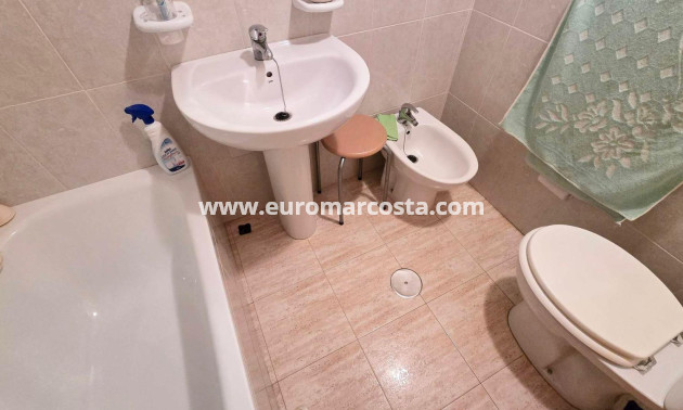 Objekte zum Wiederverkauf - Wohnung - Torrevieja - TORREVIEJA