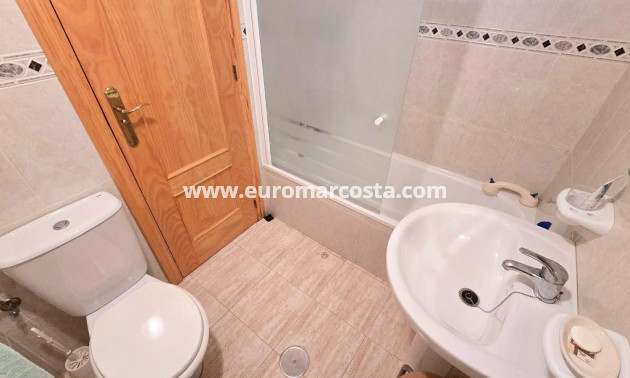 Objekte zum Wiederverkauf - Wohnung - Torrevieja - TORREVIEJA