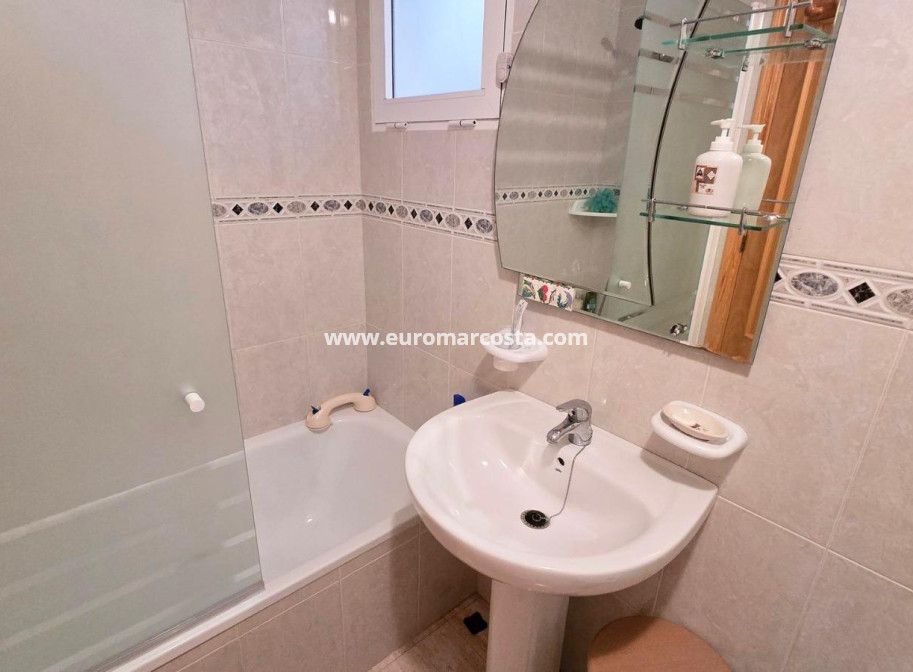 Objekte zum Wiederverkauf - Wohnung - Torrevieja - TORREVIEJA