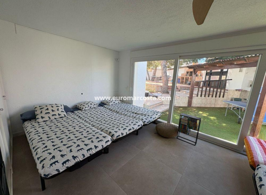 Venta - Villa - Torrevieja - Los Balcones - Los Altos del Edén