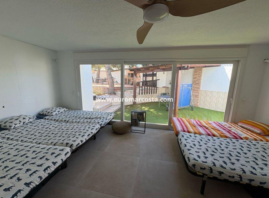 Venta - Villa - Torrevieja - Los Balcones - Los Altos del Edén