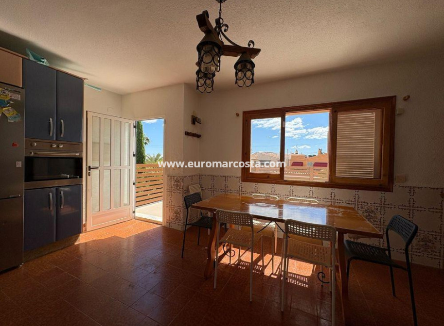 Venta - Villa - Torrevieja - Los Balcones - Los Altos del Edén
