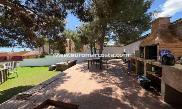 Venta - Villa - Torrevieja - Los Balcones - Los Altos del Edén