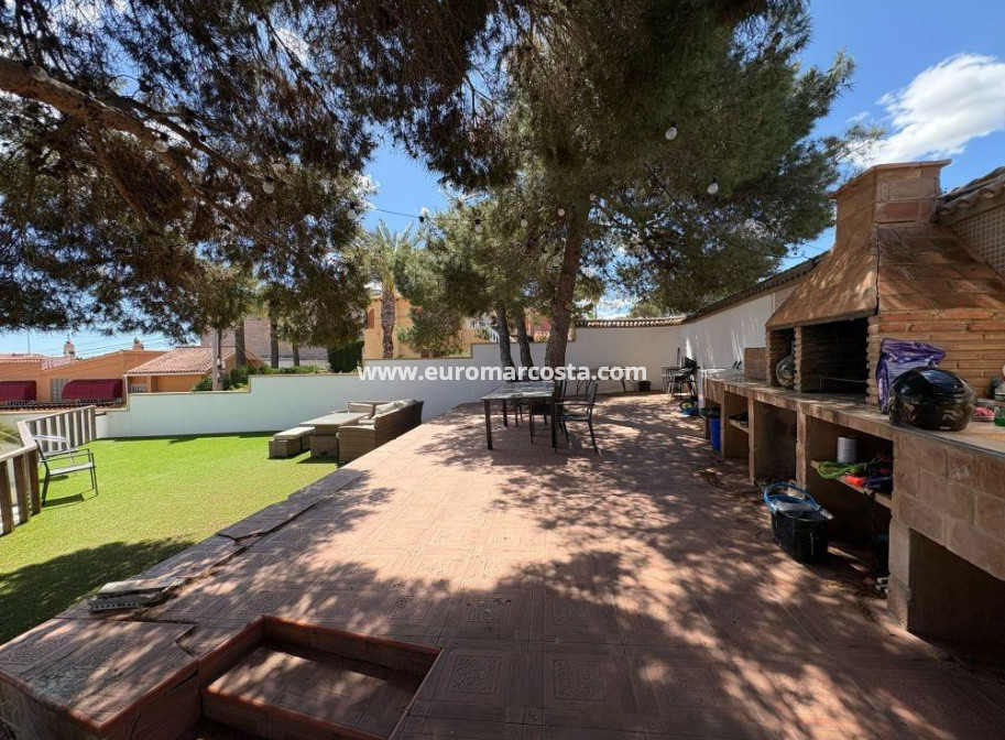 Venta - Villa - Torrevieja - Los Balcones - Los Altos del Edén