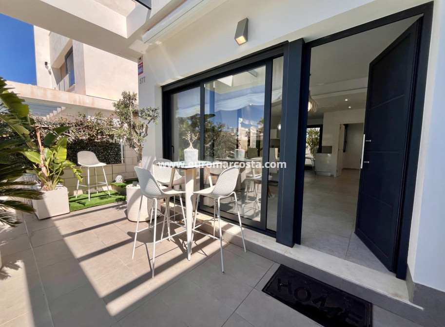 Venta - Adosado - Orihuela Costa - TORREVIEJA