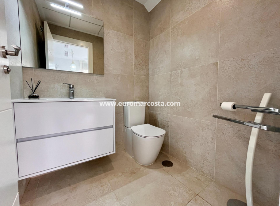 Venta - Adosado - Orihuela Costa - TORREVIEJA