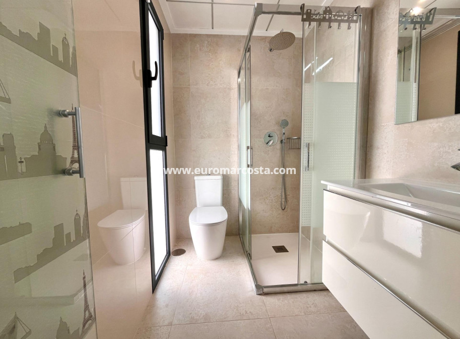 Venta - Adosado - Orihuela Costa - TORREVIEJA
