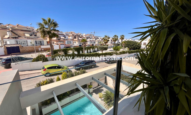 Venta - Adosado - Orihuela Costa - TORREVIEJA