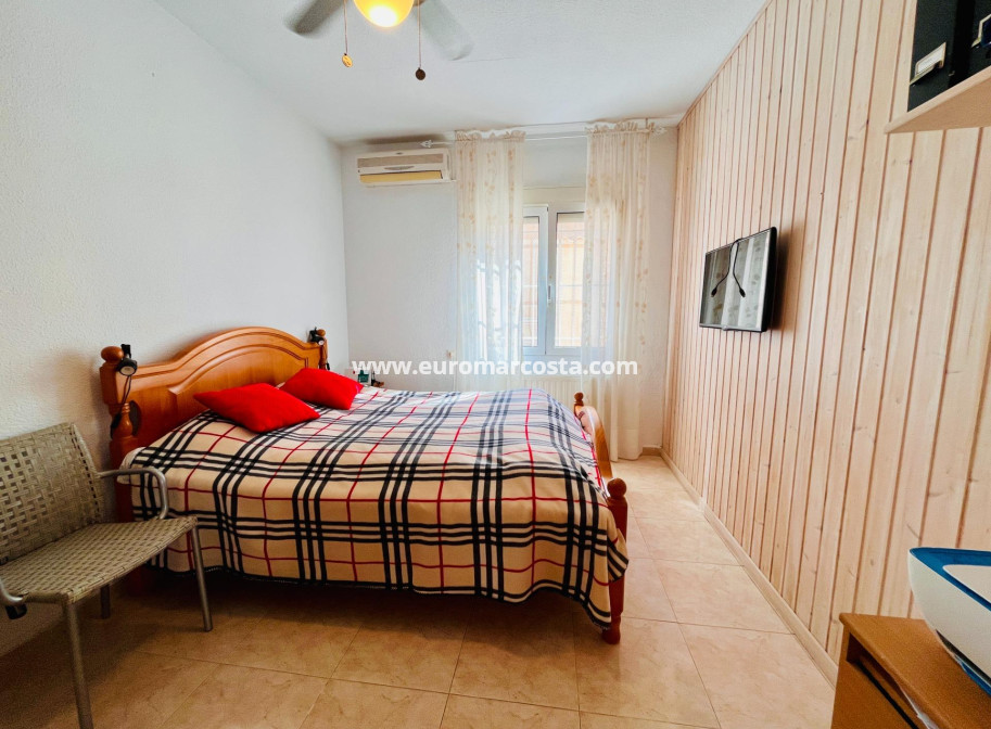 Venta - Villa - Orihuela Costa - TORREVIEJA