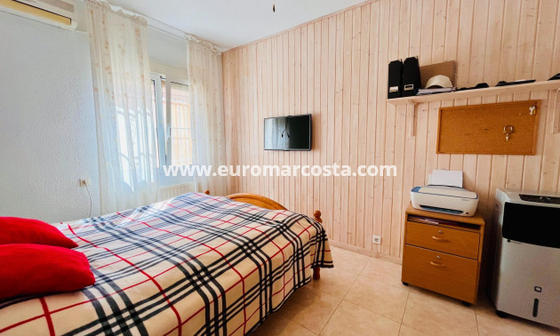 Venta - Villa - Orihuela Costa - TORREVIEJA