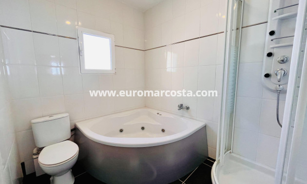 Venta - Villa - Orihuela Costa - TORREVIEJA