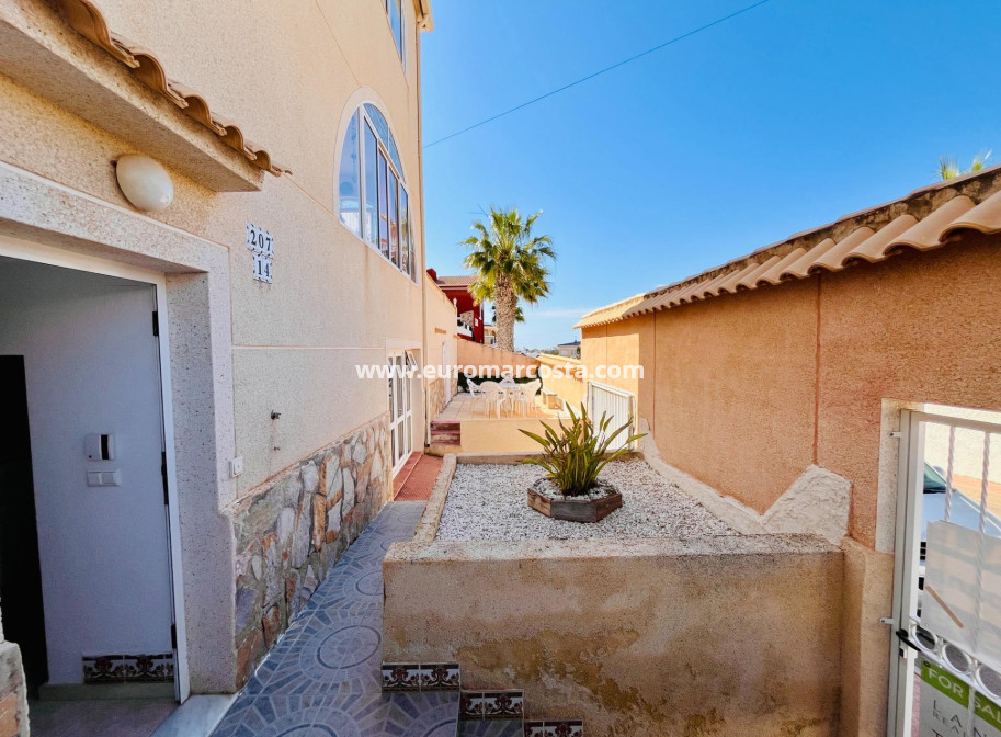 Venta - Villa - Orihuela Costa - TORREVIEJA