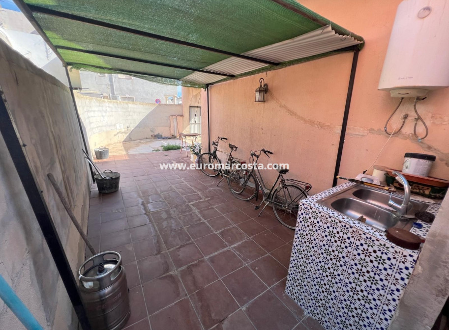 Venta - Adosado - Torrevieja - TORREVIEJA