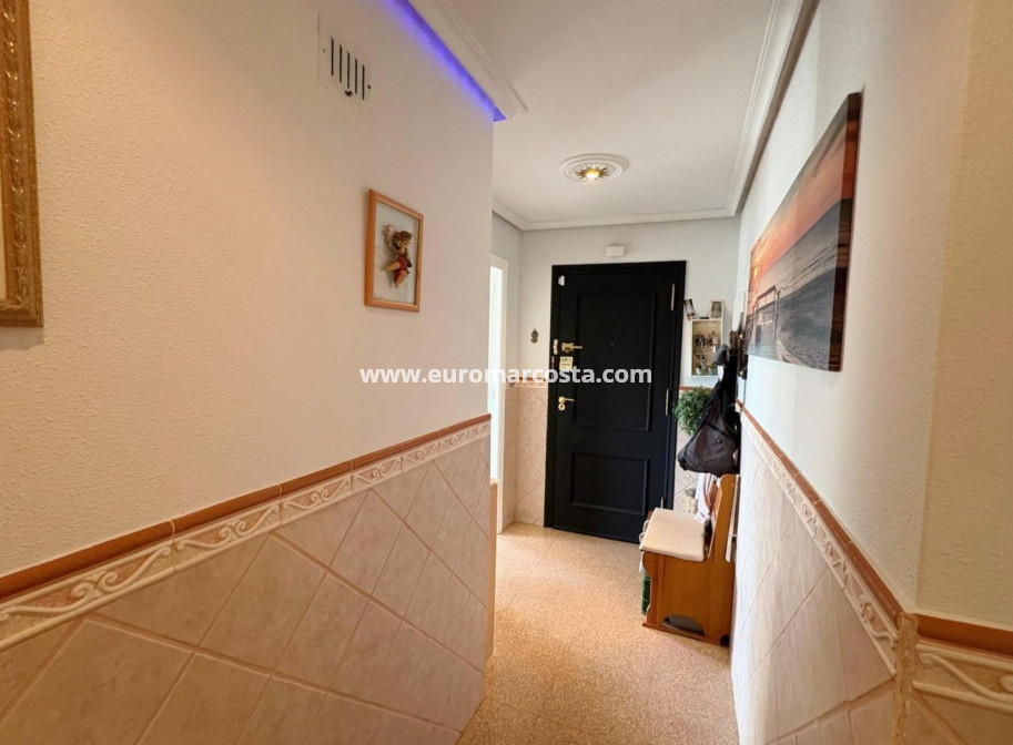 Venta - Apartamento / piso - Los Montesinos