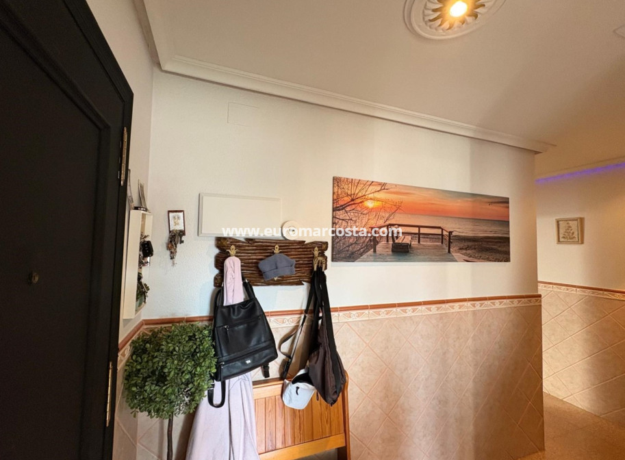Venta - Apartamento / piso - Los Montesinos