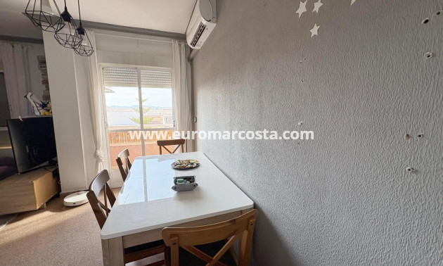 Venta - Apartamento / piso - Los Montesinos