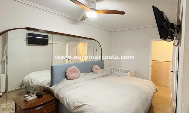 Venta - Apartamento / piso - Los Montesinos