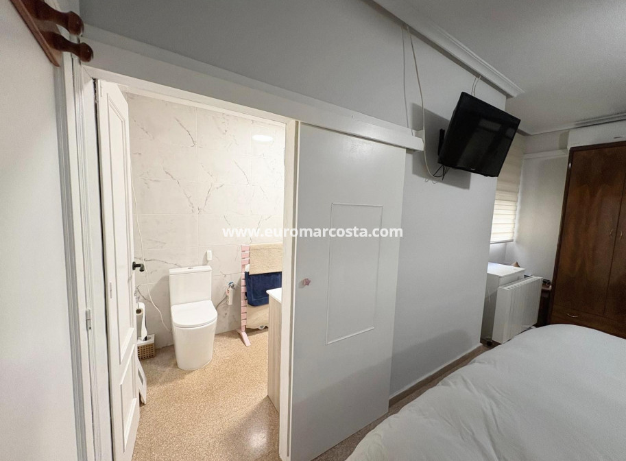 Venta - Apartamento / piso - Los Montesinos