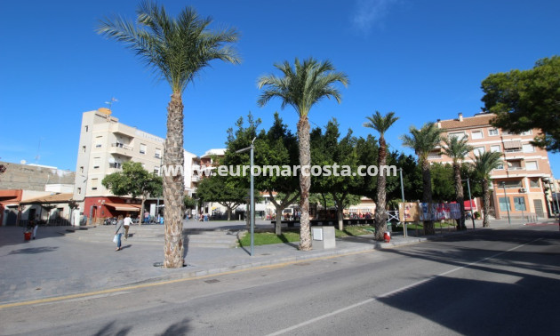 Venta - Apartamento / piso - Los Montesinos