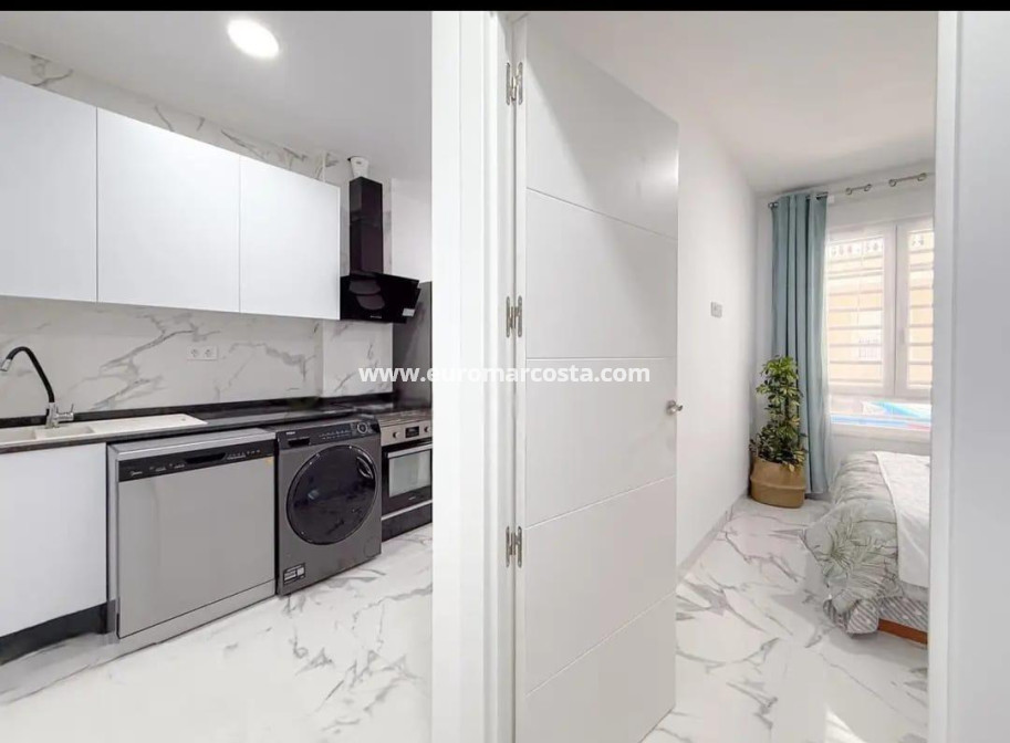 Venta - Apartamento / piso - Torrevieja - TORREVIEJA
