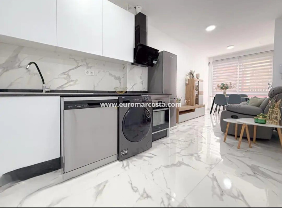 Venta - Apartamento / piso - Torrevieja - TORREVIEJA