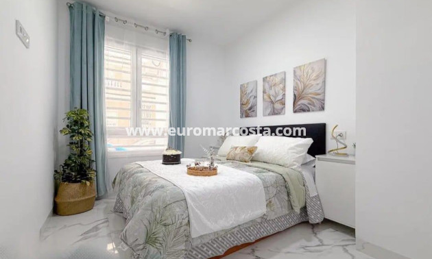 Venta - Apartamento / piso - Torrevieja - TORREVIEJA