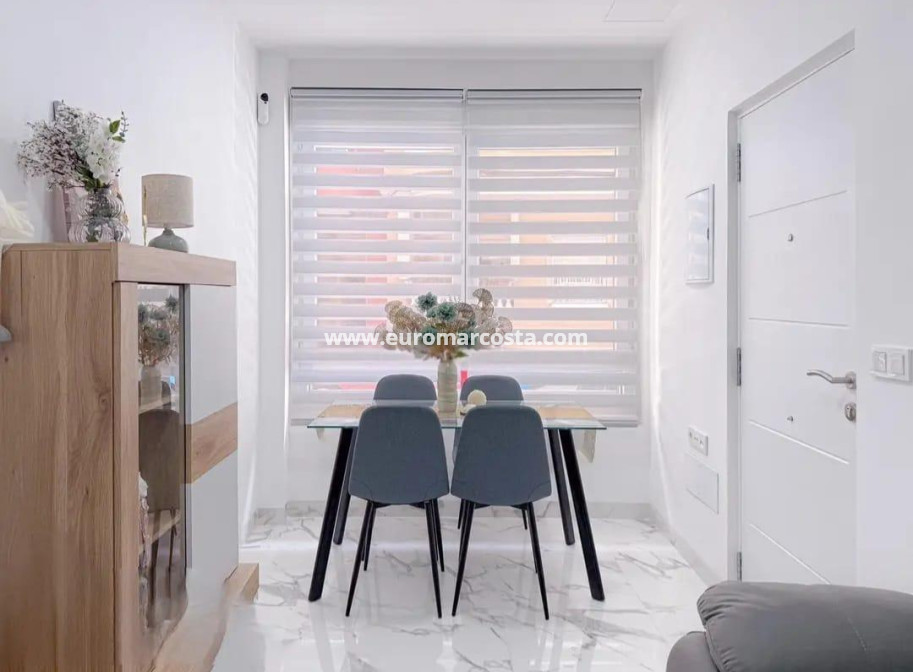 Venta - Apartamento / piso - Torrevieja - TORREVIEJA