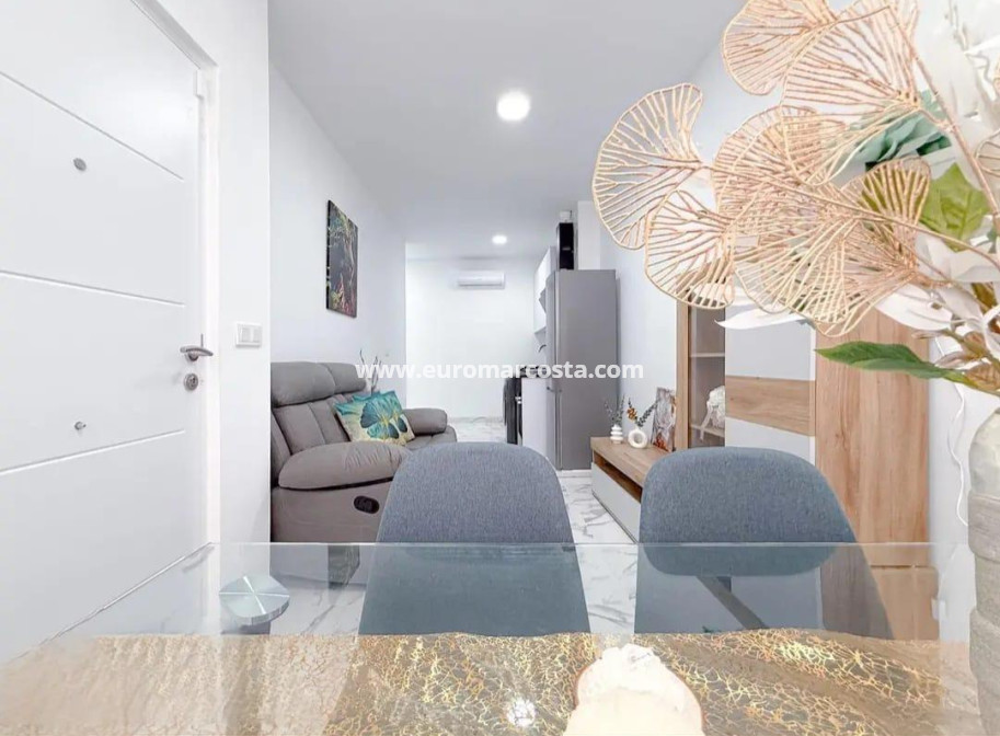 Venta - Apartamento / piso - Torrevieja - TORREVIEJA