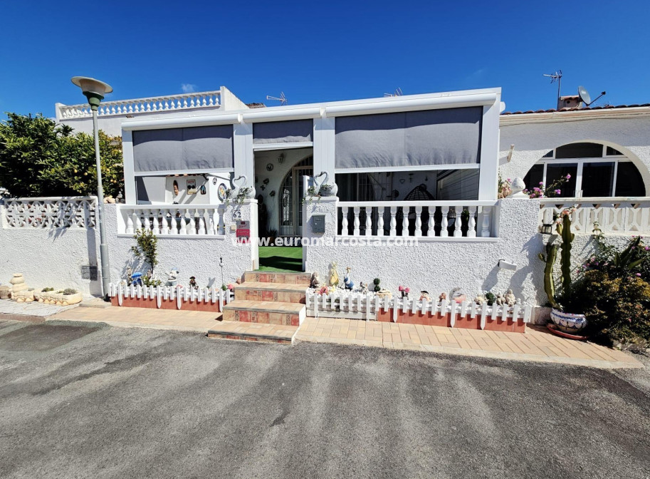 Objekte zum Wiederverkauf - Bungalow - Torrevieja - La Siesta - El Salado - Torreta