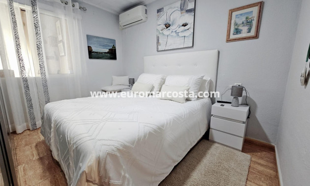 Objekte zum Wiederverkauf - Bungalow - Torrevieja - La Siesta - El Salado - Torreta