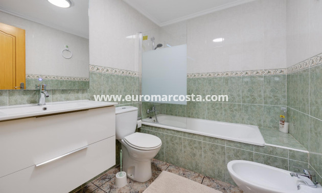 Sale - Apartment / flat - Torrevieja - TORREVIEJA